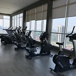 Tr Residence 3R2B Serviced Apt 5-6Pax Hkl,Ijn,Pwtc Kl