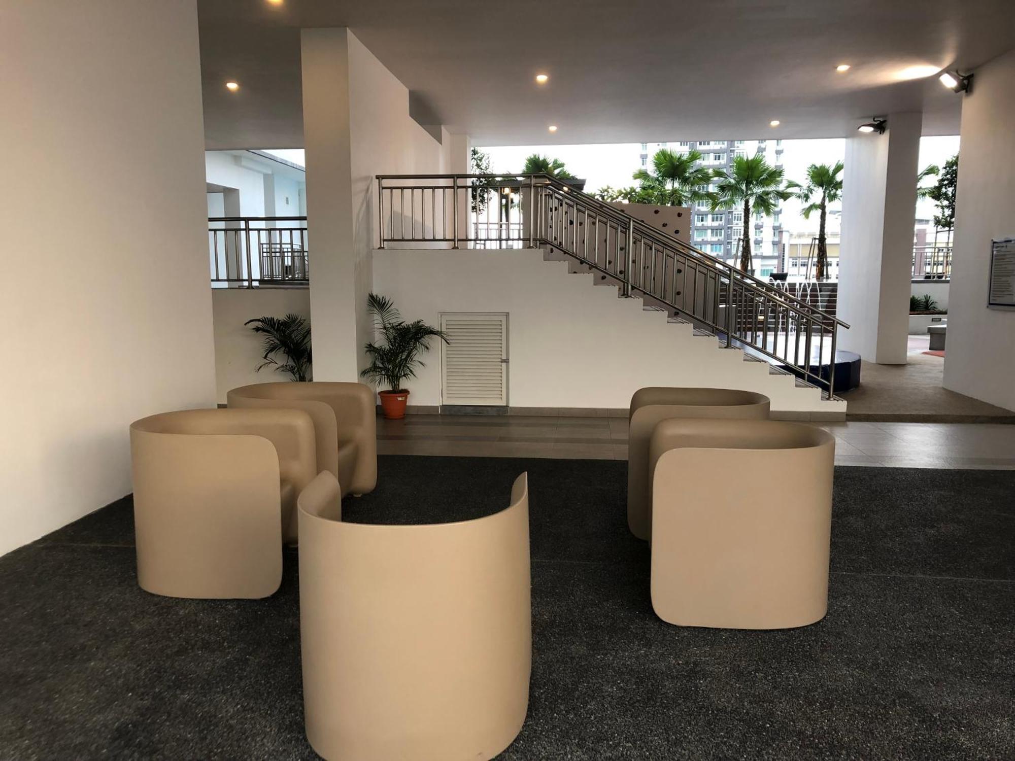 Apartment Tr 3r2b Serviced 5-6pax Hkl,ijn,pwtc Kl *