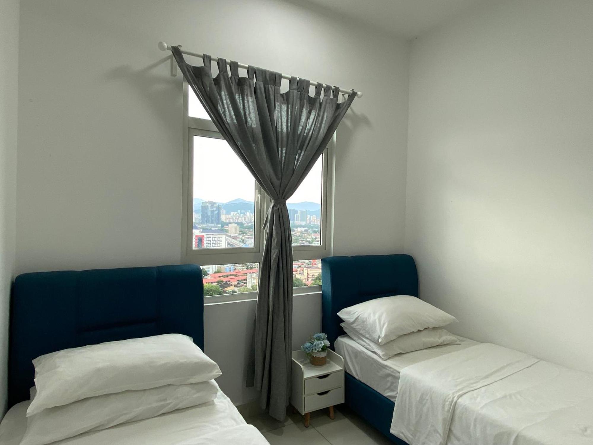 Tr 3r2b Serviced 5-6pax Hkl,ijn,pwtc Kl Apartment
