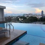 Tr Residence 3R2B Serviced Apt 5-6Pax Hkl,Ijn,Pwtc Kl